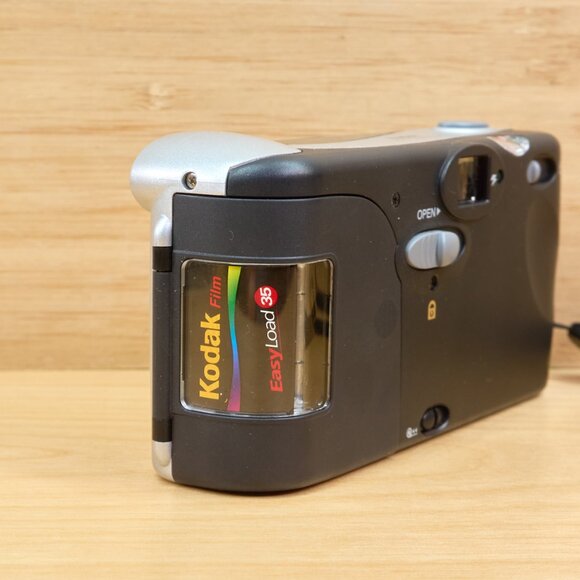 Kodak EasyLoad 35 KE30 Zoom Point And Shot 35mm Film Camera - Picture 6 of 8